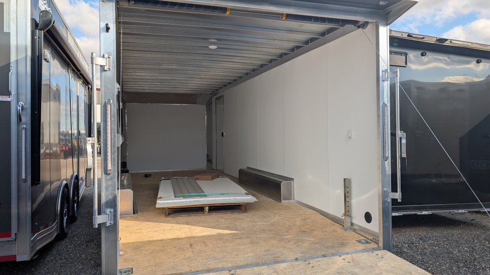 8.5'x24' Alcom Enclosed Cargo XPRESS8.5x24CH-IF 82"