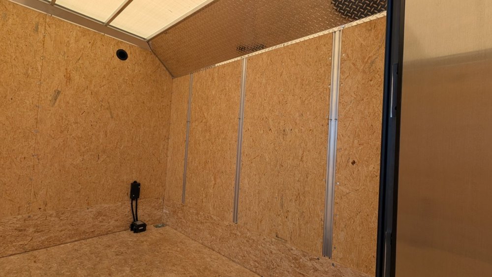 8.5'x16' Alcom Enclosed Cargo XPRESS8.5X16ULP-LMFL25 10K 82"