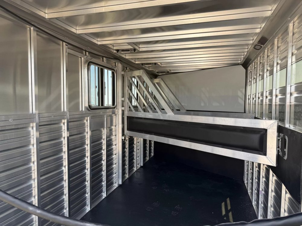 7'x16' Frontier Trailers Livestock