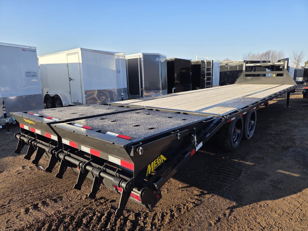 8.5'x30' Big Tex Deckover/Gooseneck 16GN-25+5
