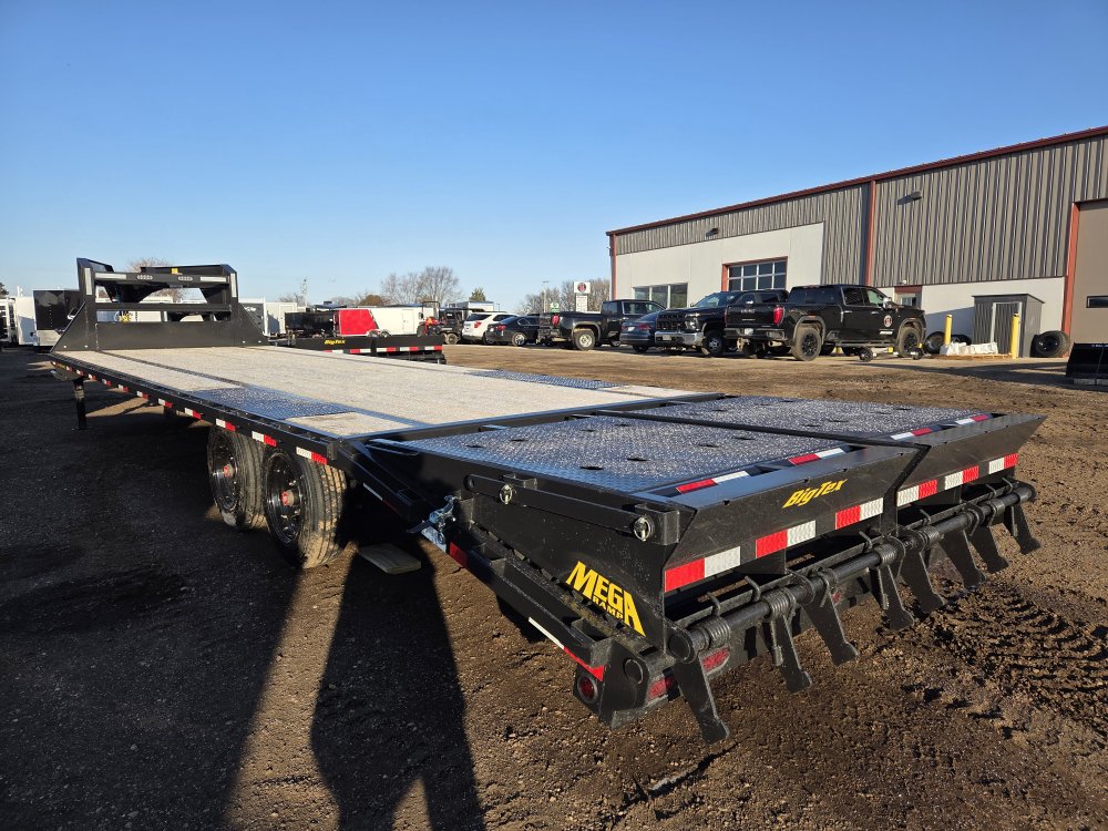 8.5'x30' Big Tex Deckover/Gooseneck 16GN-25+5