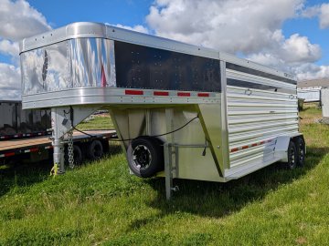 6' 7"x16' Featherlite Livestock 8117-6716 6' 6"