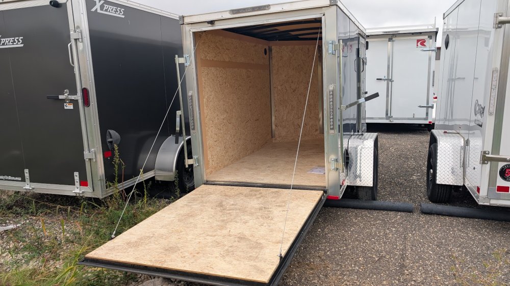 5'x8' RC Trailers Enclosed Cargo MDLX 5X8SA 64"