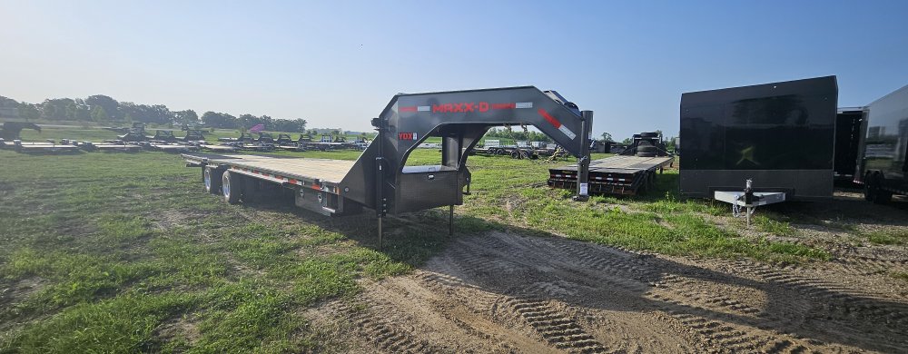 8.5'x34' Maxx-D Deckover/Gooseneck YDX10234