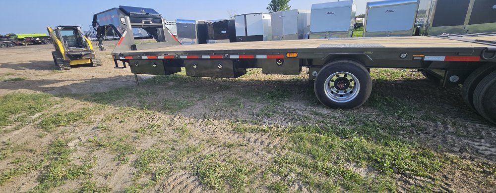 8.5'x34' Maxx-D Deckover/Gooseneck YDX10234