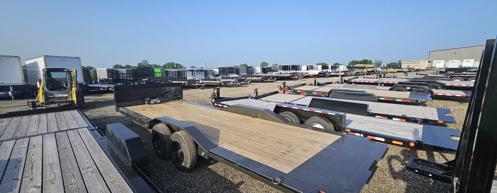 7'x24' Maxx-D Equipment/Tilt T8X10224