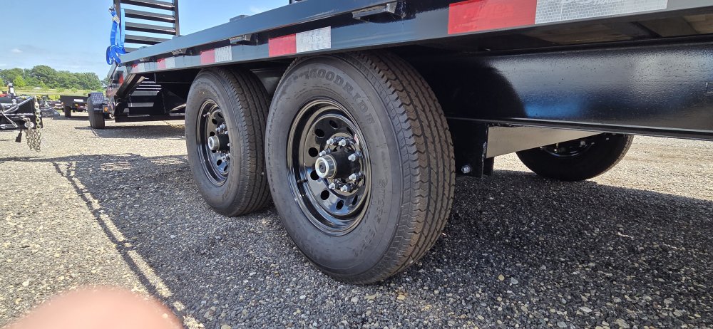 8.5'x20' Big Tex Trailers Flatbed