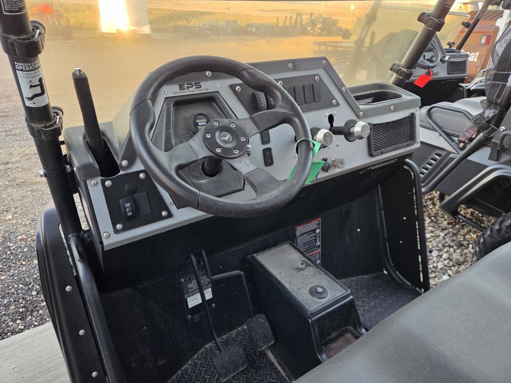 American LandMaster L4 4X4 UTV