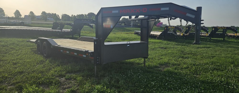 7'x24' Maxx-D Equipment/Tilt T8B10224G