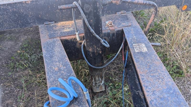 1998 8.5x20 Towmaster Trailers T-40 Deckover Trailer USED