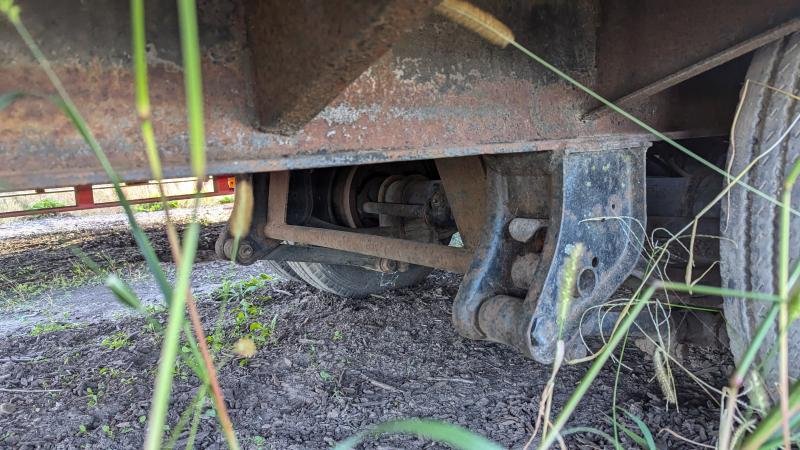 1998 8.5x20 Towmaster Trailers T-40 Deckover Trailer USED