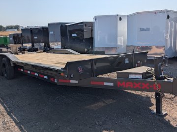 8.5'x24' Maxx D Equipment