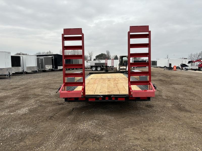 7'x18' Towmaster Trailers Equipment T-12D