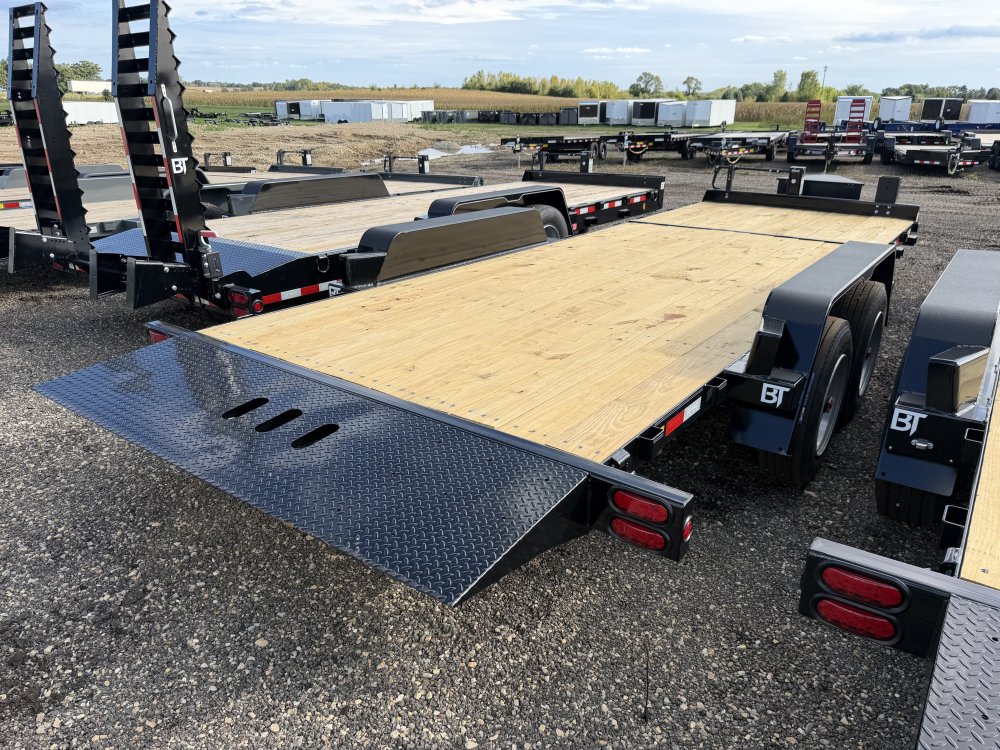 7'x22' Behnke Trailers Equipment/Tilt TBCT2220ET-10K