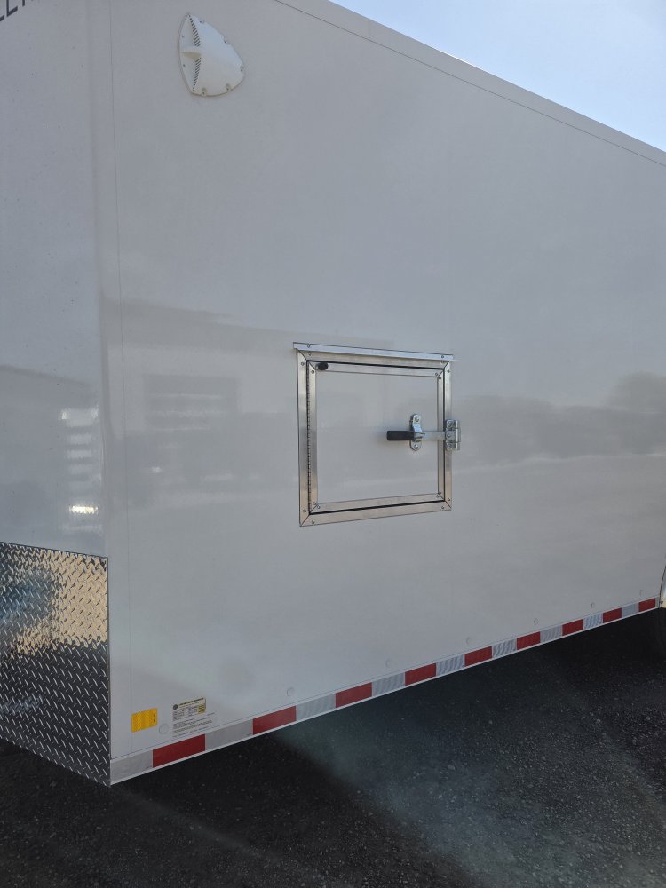 8.5'x20' CellTech Enclosed Cargo 85X20TA5 86"