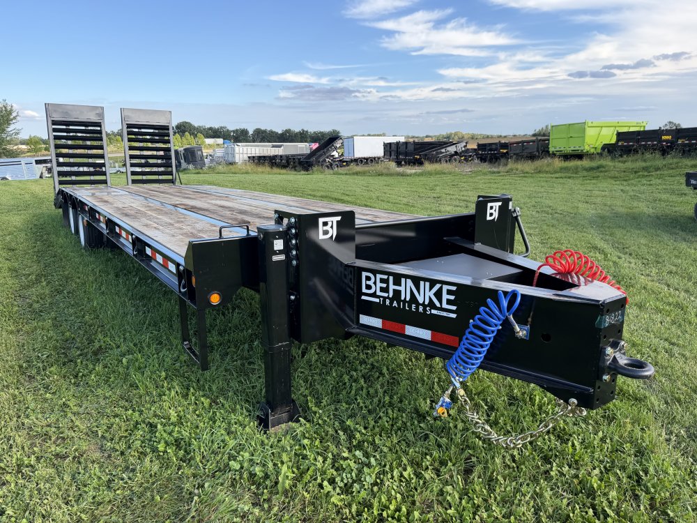 8.5'x31' Behnke Trailers Deckover/Equipment FB8X31SDPT-40L