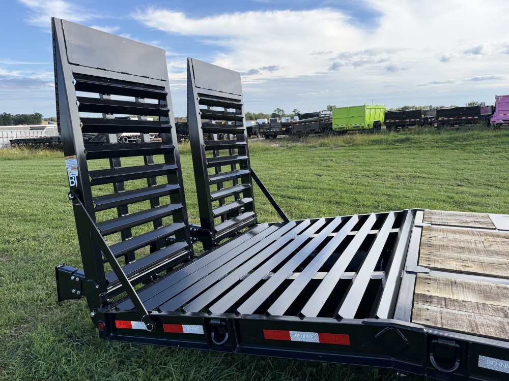 8.5'x31' Behnke Trailers Deckover/Equipment FB8X31SDPT-40L