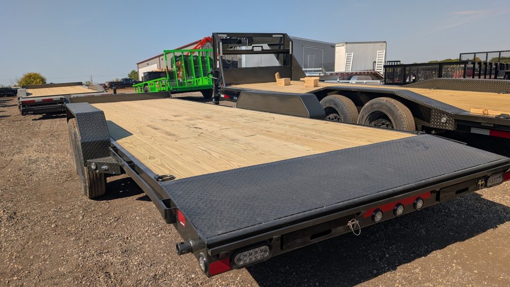 7'x24' Maxx D Equipment C4X8324