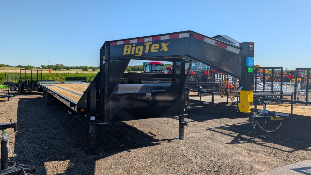 14GN-30+5 Big Tex Deckover/Gooseneck