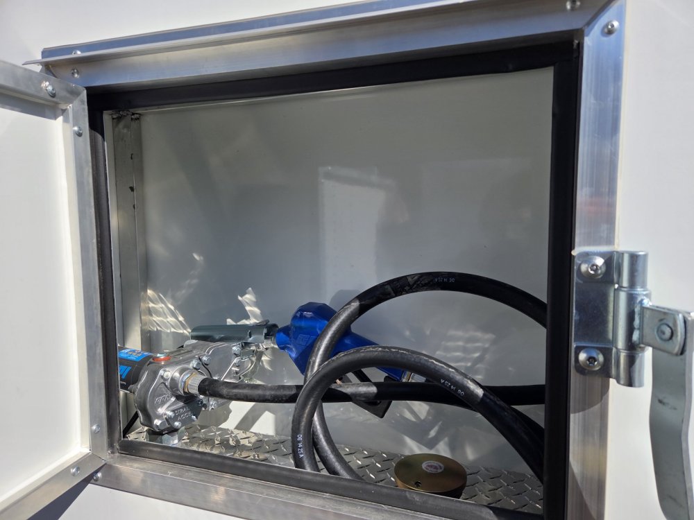 8.5'x16' CellTech Enclosed Cargo 85X20TA5 86"