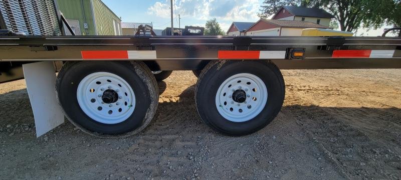 x216" CornPro Flatbed 18+4 C series