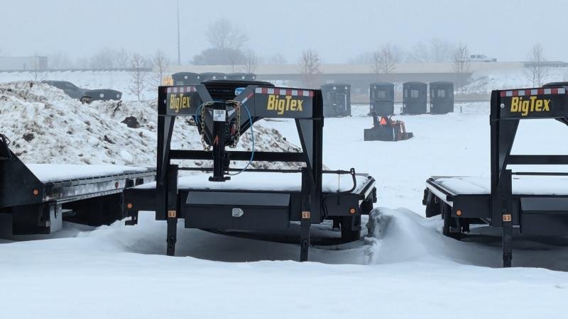 8.5'x30' Big Tex Trailers Flatbed 16GN-25+5