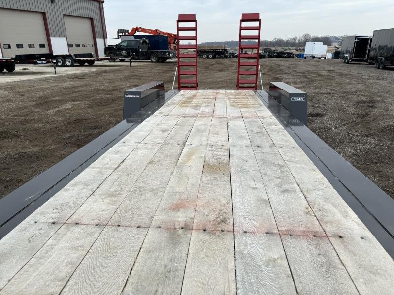 8.5'x20' Towmaster Trailers Equipment T-24D 25"