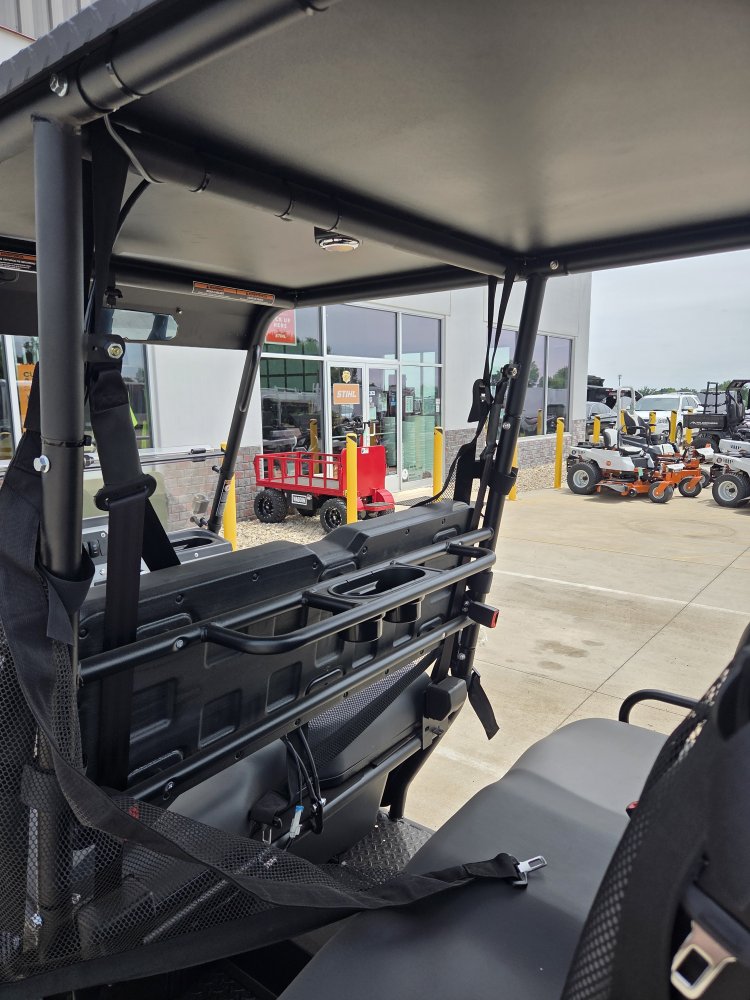 Landmaster AMP Crew Ranch Edition UTV