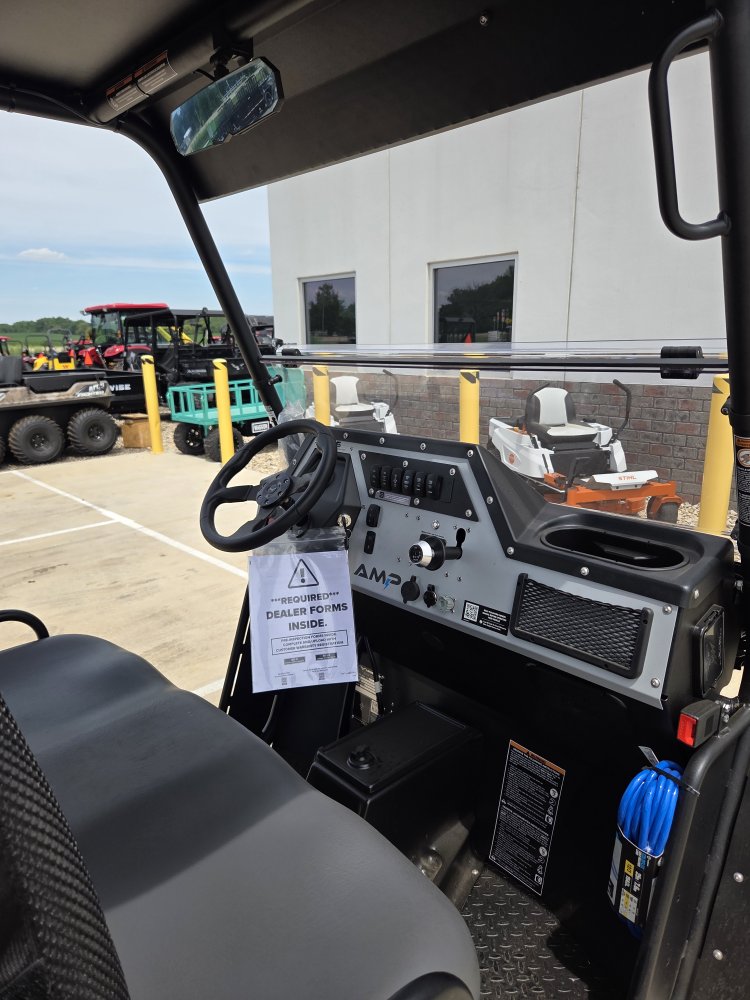 Landmaster AMP Crew Ranch Edition UTV