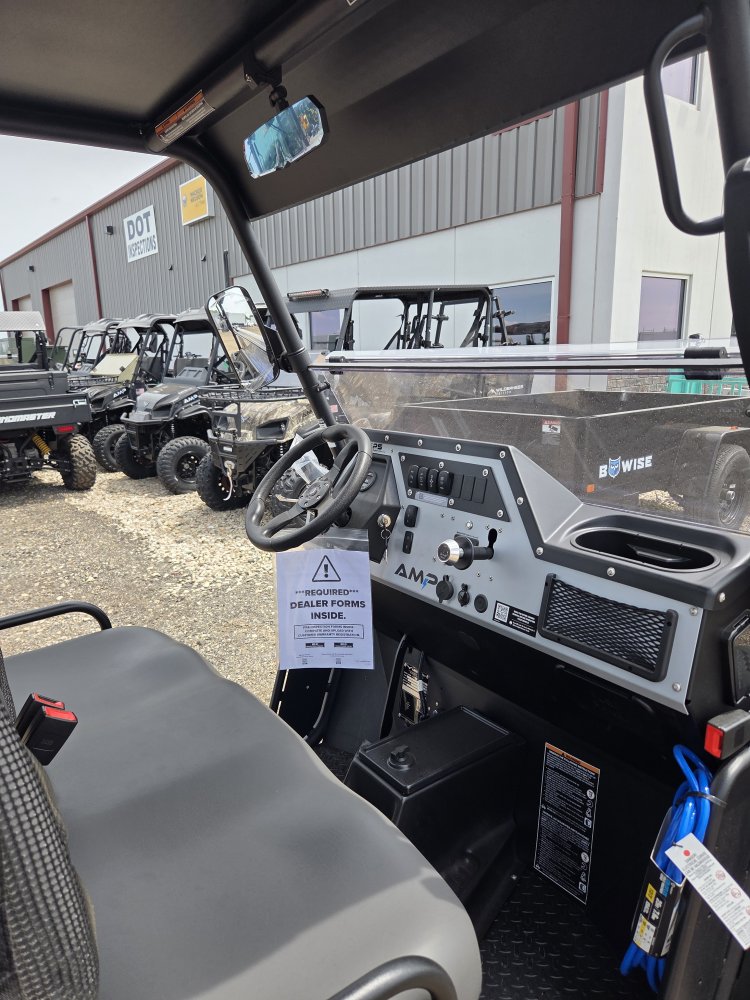Landmaster AMP Crew Touring Edition UTV