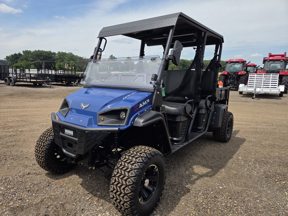 Landmaster AMP Crew Touring Edition UTV