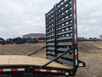 8.5'x20' Towmaster Trailers Equipment T-40LP
