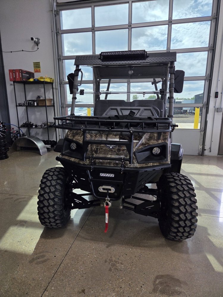 American LandMaster AMP 4X4 UTV