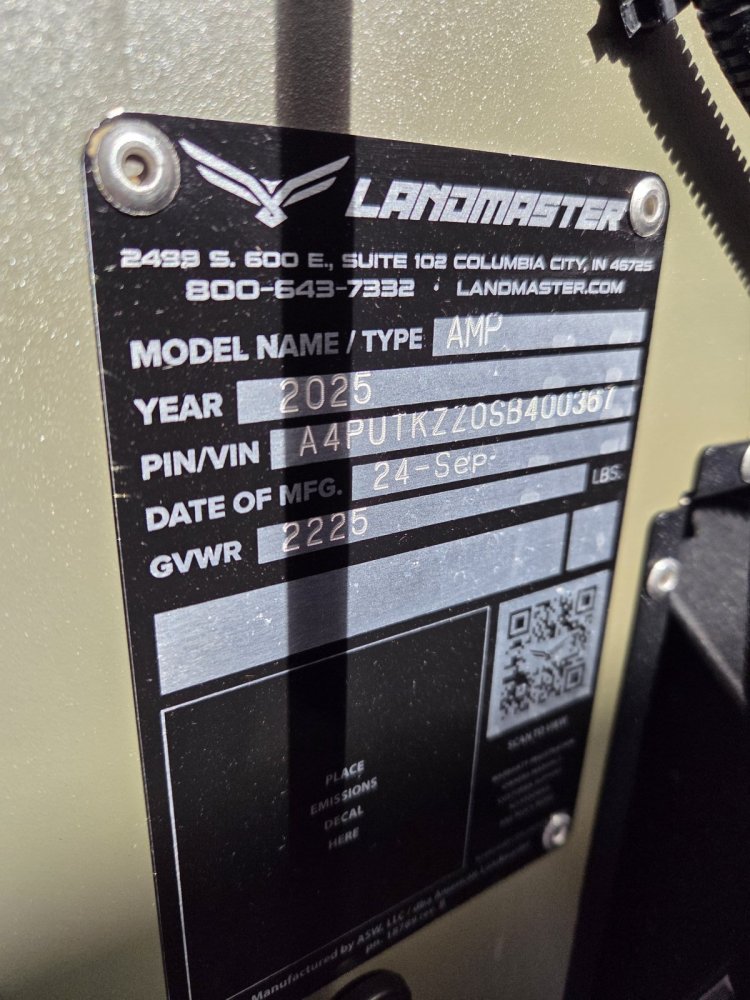 American LandMaster AMP 4X4 UTV