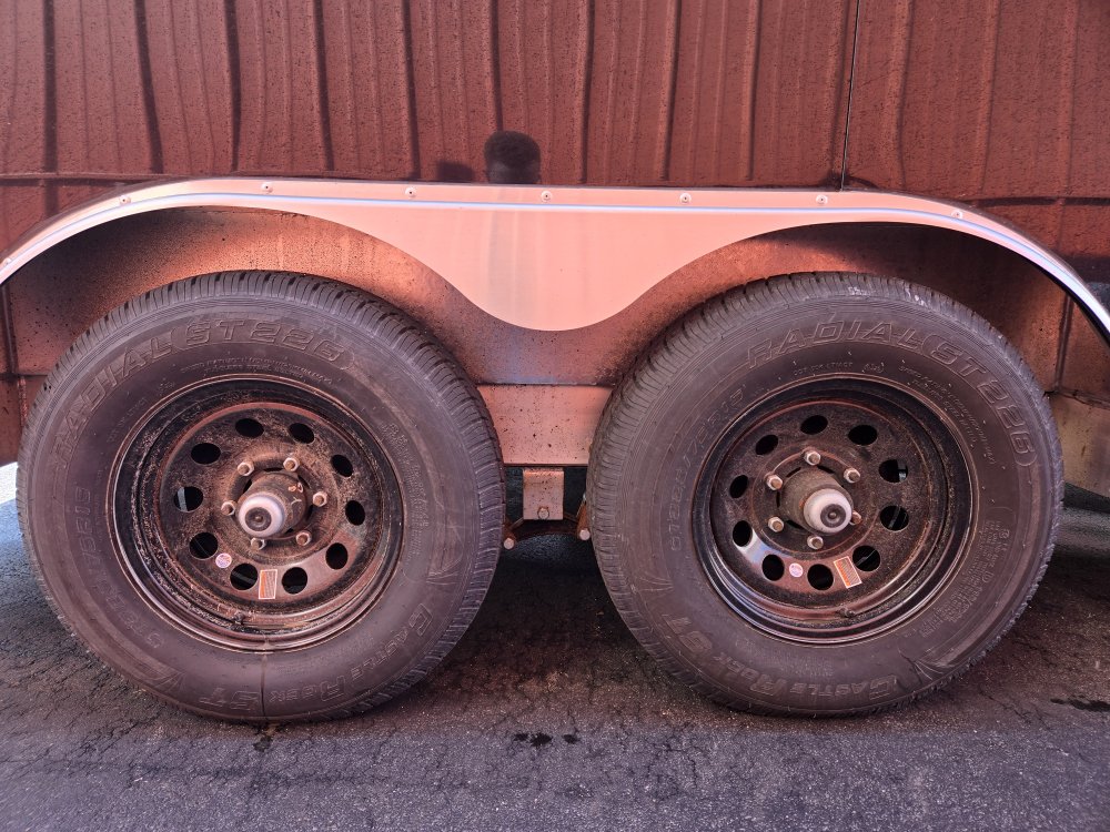 8.5'x16' Alcom Enclosed Cargo XPRESS8.5X16UCP-LMFL25 79"