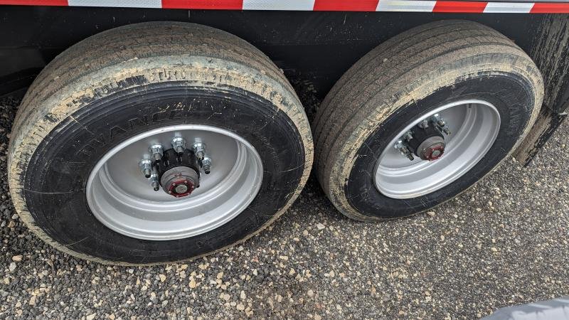 8.5'x24' Towmaster Trailers Tilt T-20DT