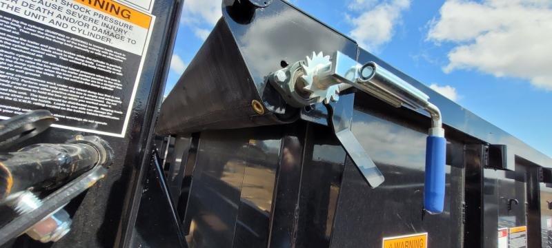 7'x22' Big Tex Trailers Dump 16GX-14