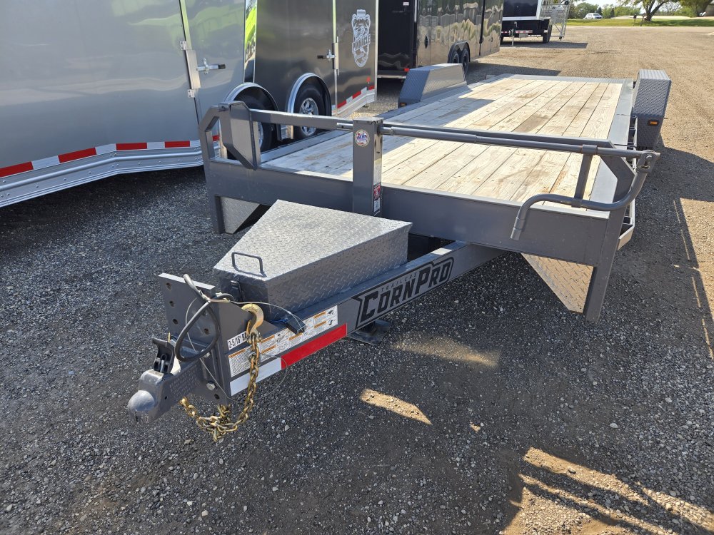 Rental Trailer: Equipment/ Tilt Trailer 7x25