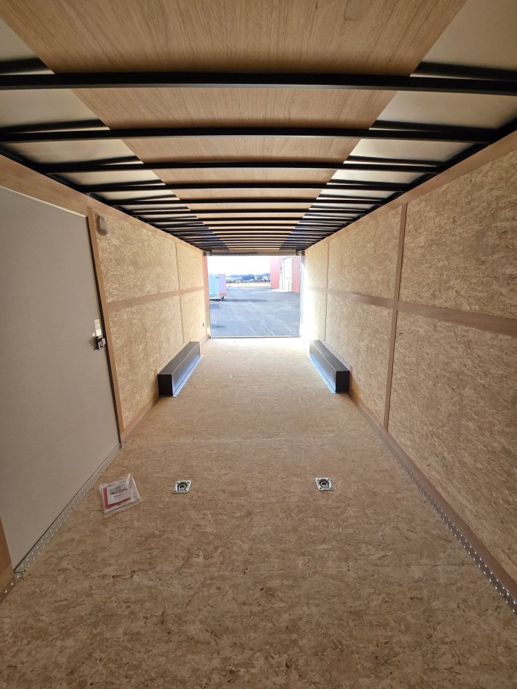 8.5'x24' RC Trailers Enclosed Cargo RDLX8524TA3 84"