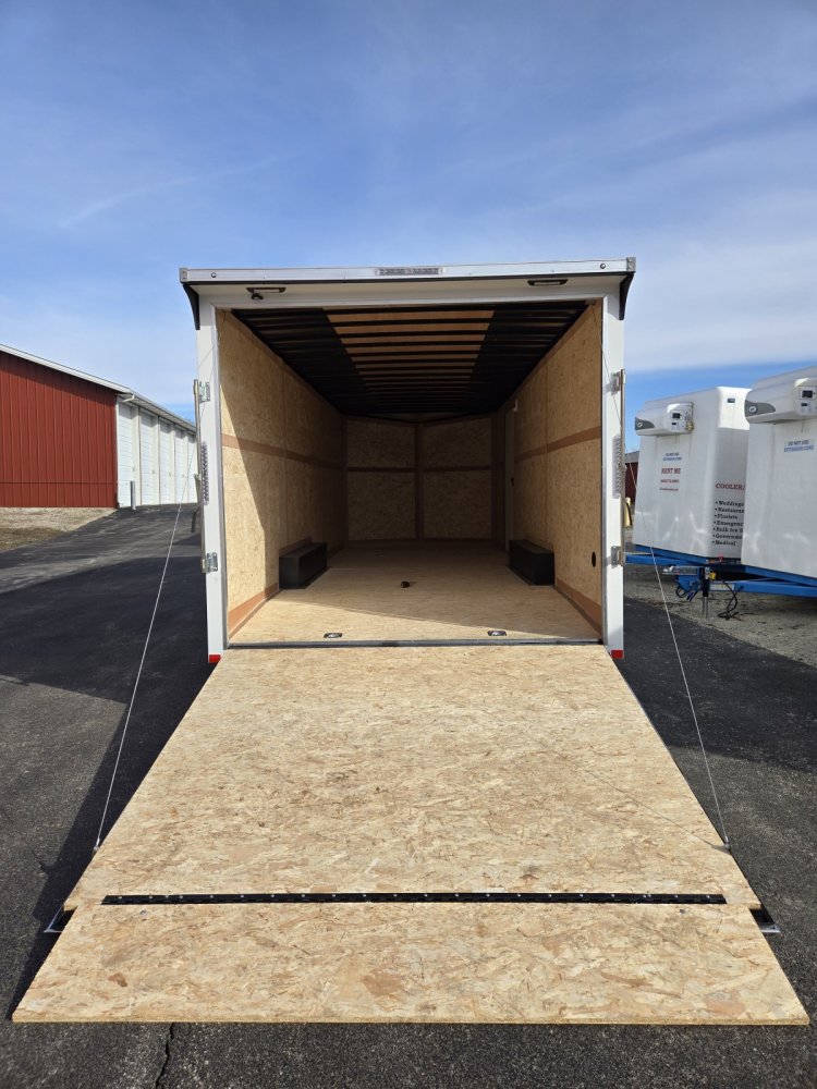 8.5'x24' RC Trailers Enclosed Cargo RDLX8524TA3 84"