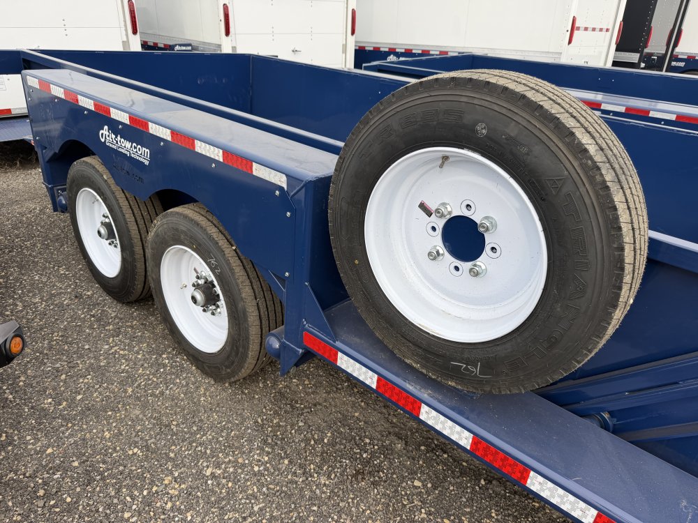 2026 18.8K Dovetail Trailer photo 2