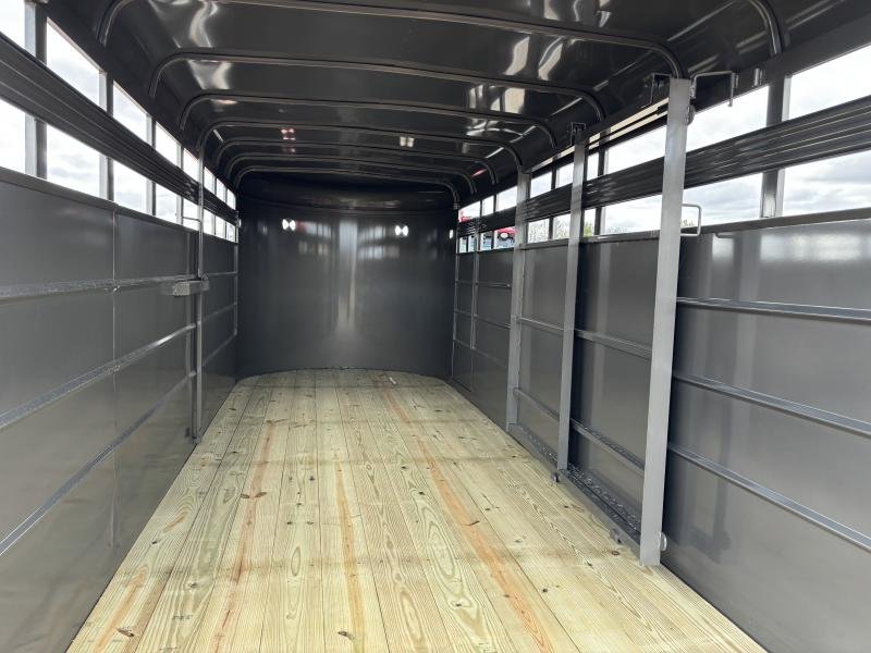 2025 CornPro SB-20 7S Livestock / Horse Trailer 7x20