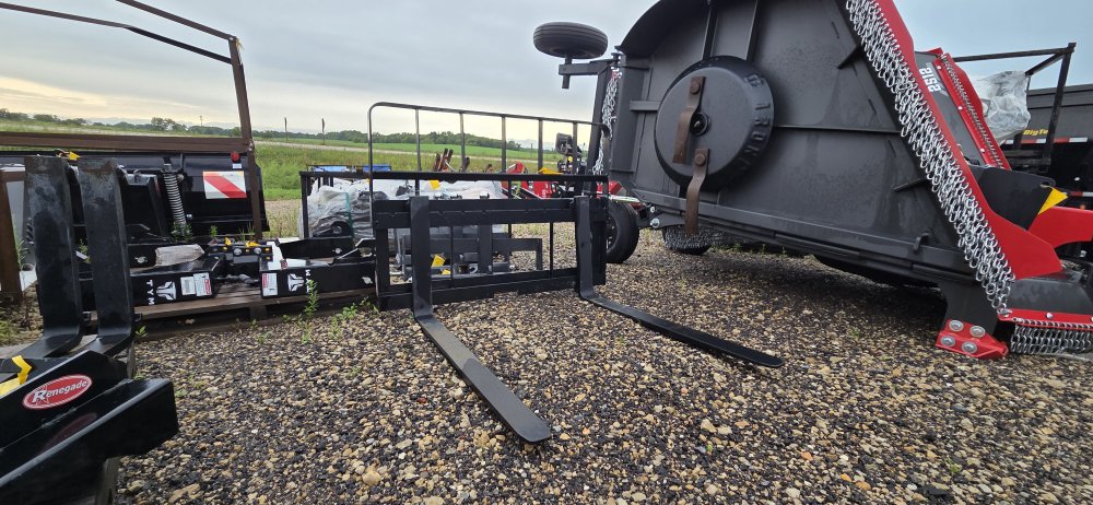Walco Pallet Forks  42"