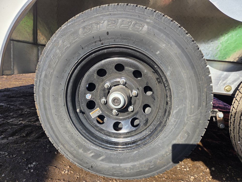 8.5'x20' Alcom Enclosed Cargo XPRESS8.5X20 ULP-LMFL25 82"