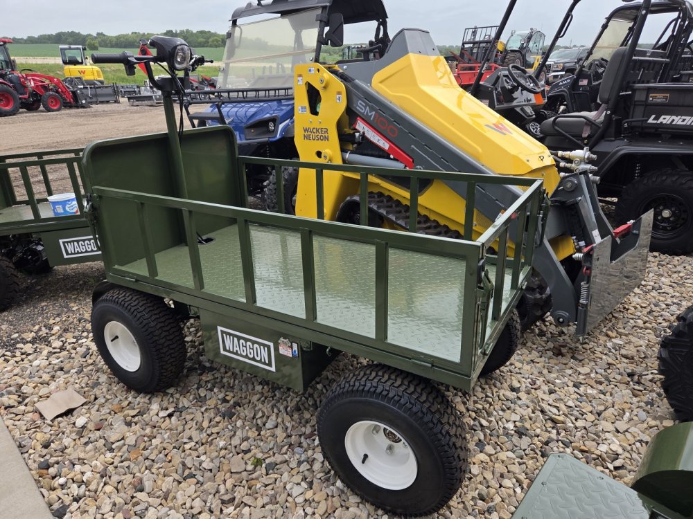 WAGGON Lawn & Turf Edition 1000W Electric Utility Cart
