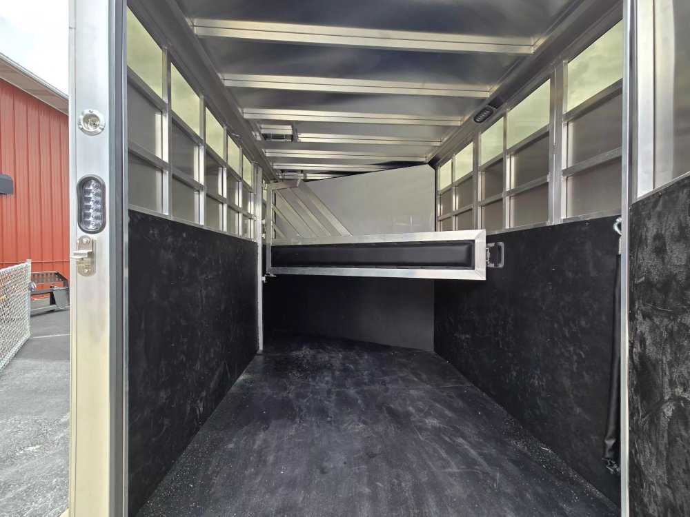 7'x12' Frontier Trailers Horse
