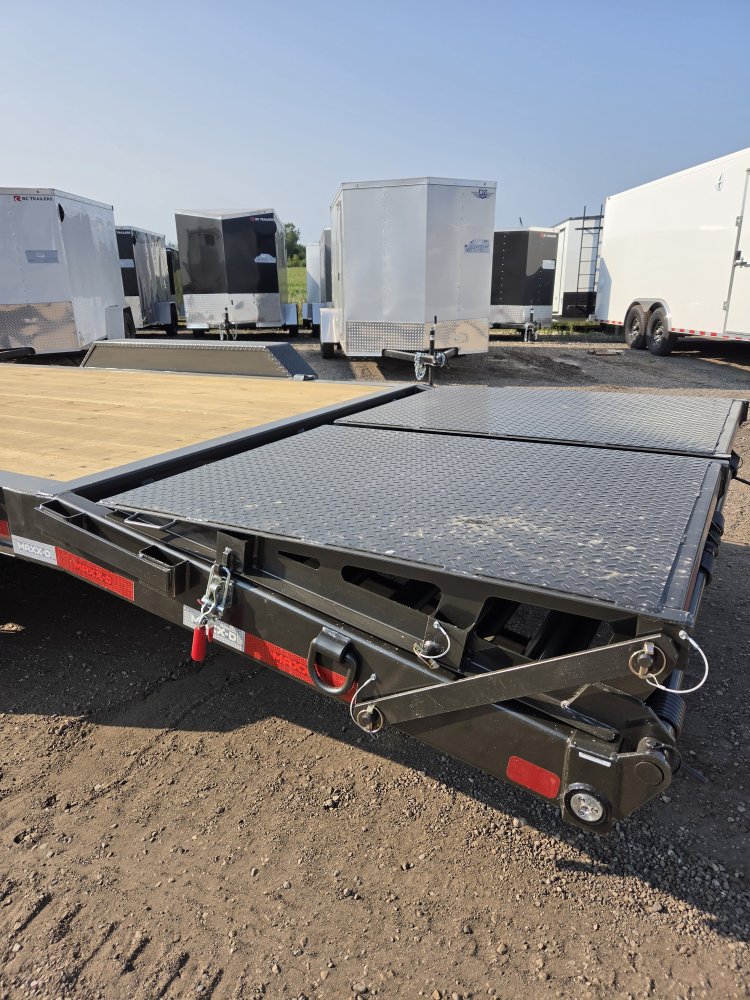 7'x24' Maxx-D Equipment EHX8324