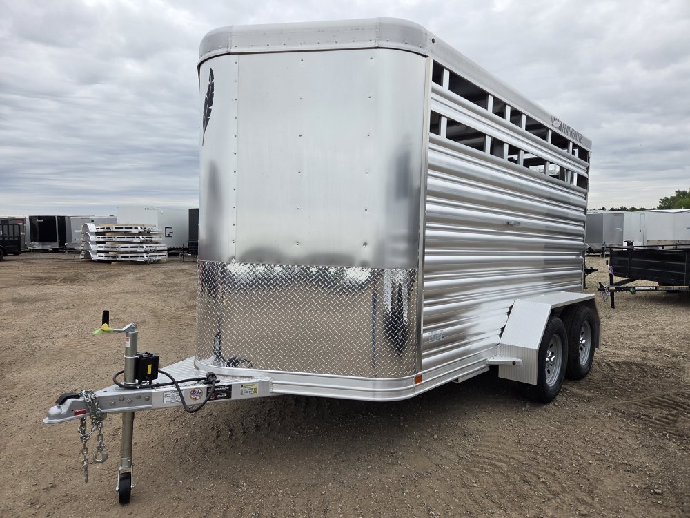 6' 7"x12' Featherlite Horse 8107-6716 6' 6"