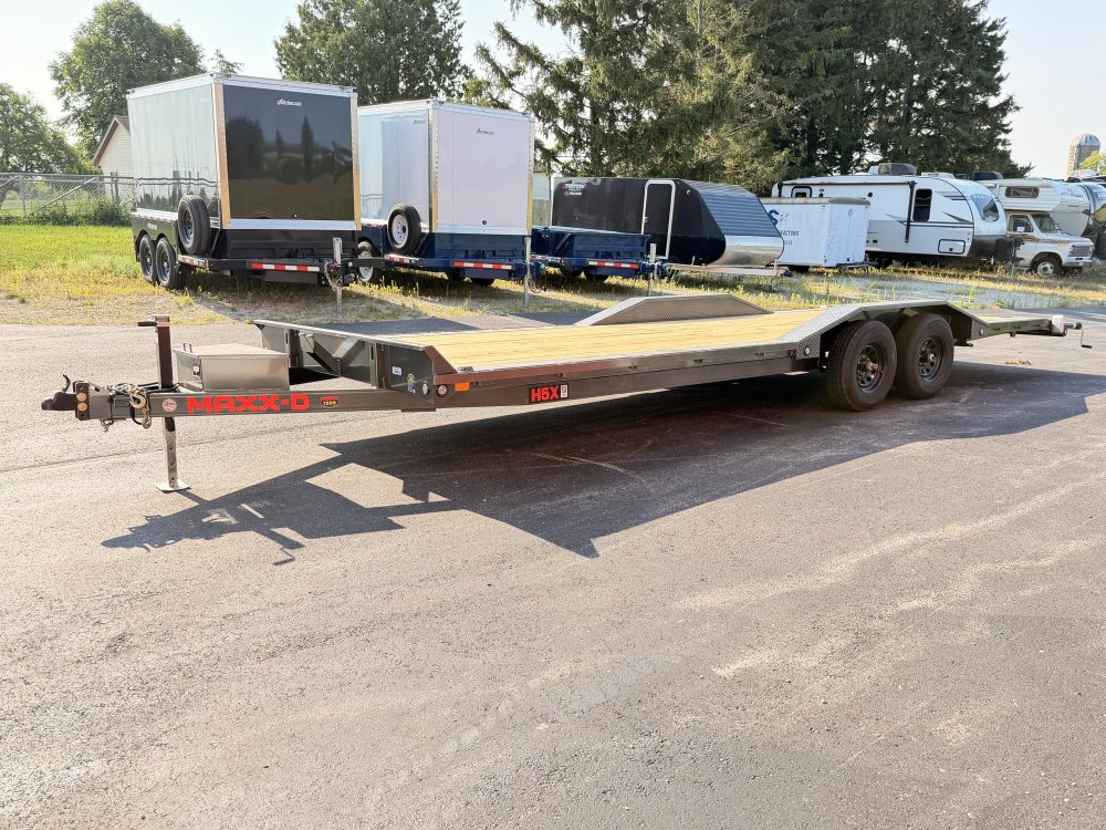 7'x24' Maxx-D Car Racing H5X10224