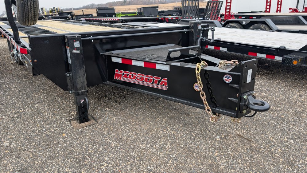 8.5'x28' Midsota Deckover/Equipment N-FBT28-220